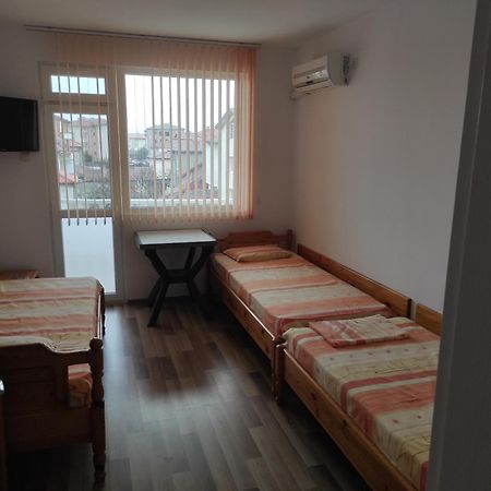 Kirovi House - Guest Rooms Carewo Pokój zdjęcie