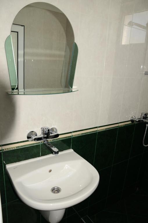 Kirovi House - Guest Rooms Carewo Zewnętrze zdjęcie